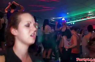 Kto darmowe zdjecia erotyczne by nie chciał iść?