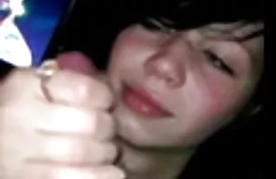 Rozdarta od tyłu, na oczach dziewczyny, utkwiona darmowe sex fotki pod zlewem