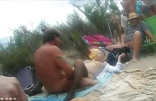 Dziewczyna kocha mężczyznę. darmowe sex zdjęcia