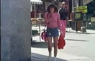 Kobieta za kierownicą darmowe fotki cipek skierowała krzesło na przynętę
